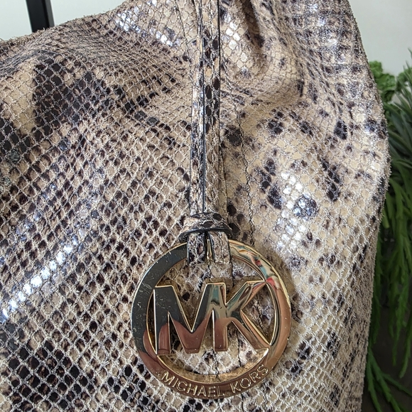 Michael Kors Leather Snakeskin Embossed Hobo Bag With Gold MK Charm - Picture 2 of 12
